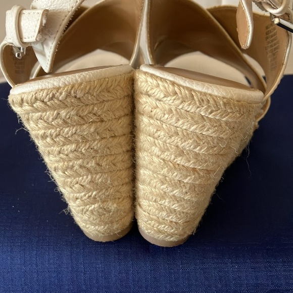 Apt 9 Women’s Sz 8M White Espadrille Wedge Platform Sling Back Open Toe Heels - Picture 5 of 10